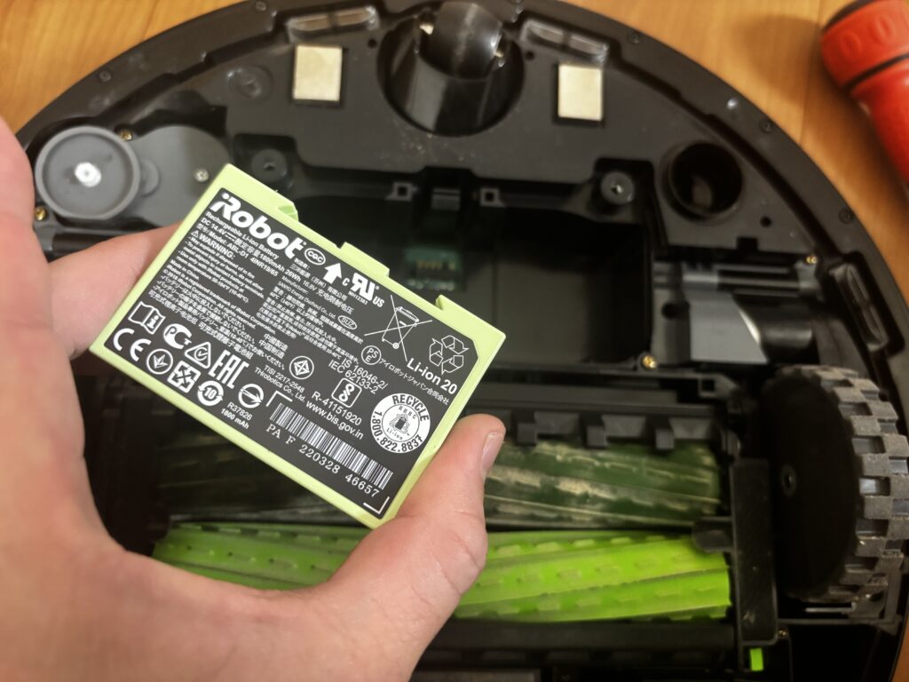 ルンバ バッテリーを交換する